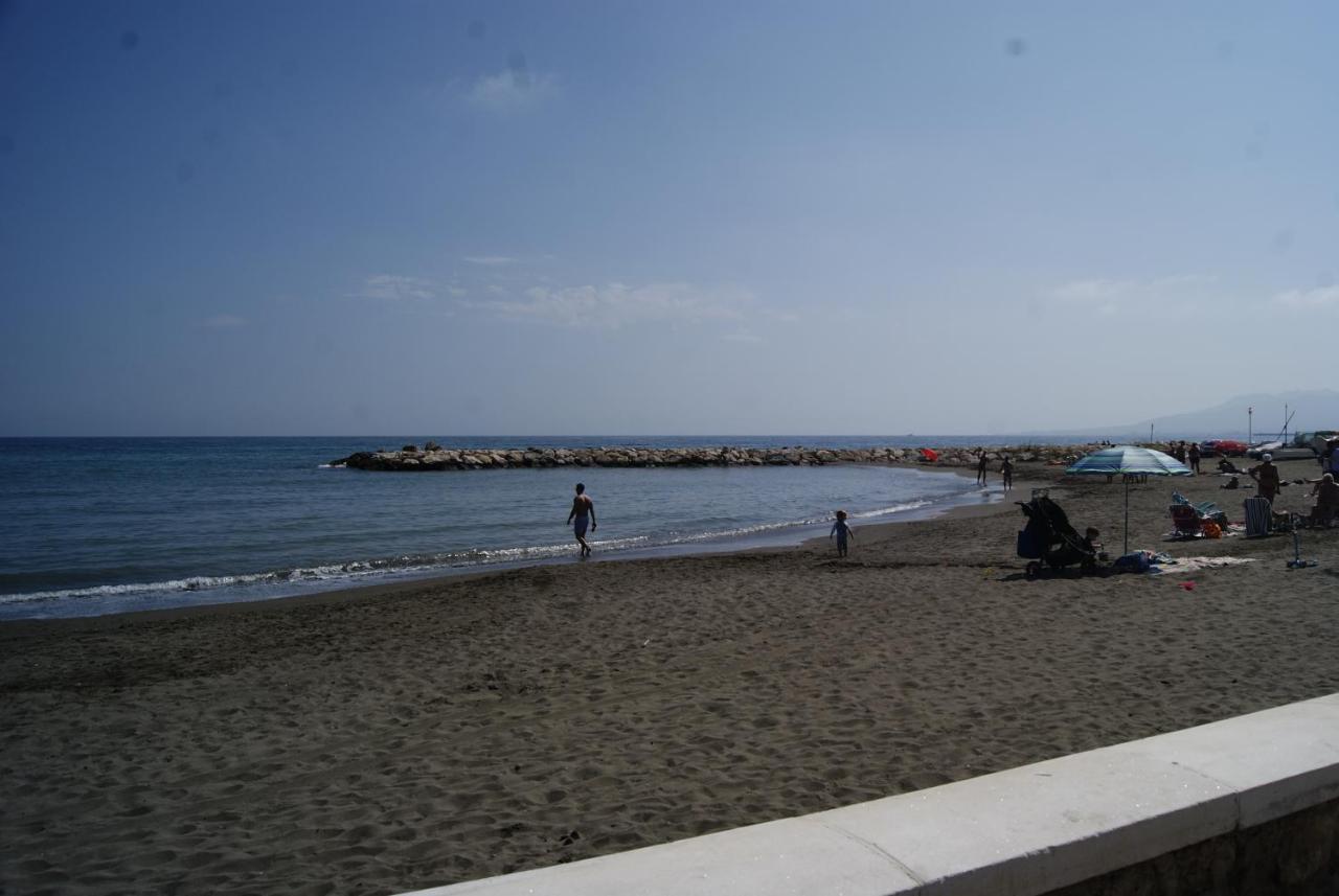 Casa Lopez- Lujosa Casa De Playa En Malaga Villa Kültér fotó